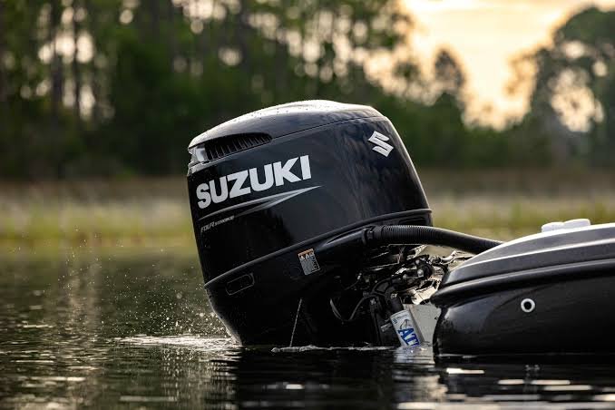Suzuki 4 stroke outboard engines in Dubai. UAE. Suzuki marine Dubai.